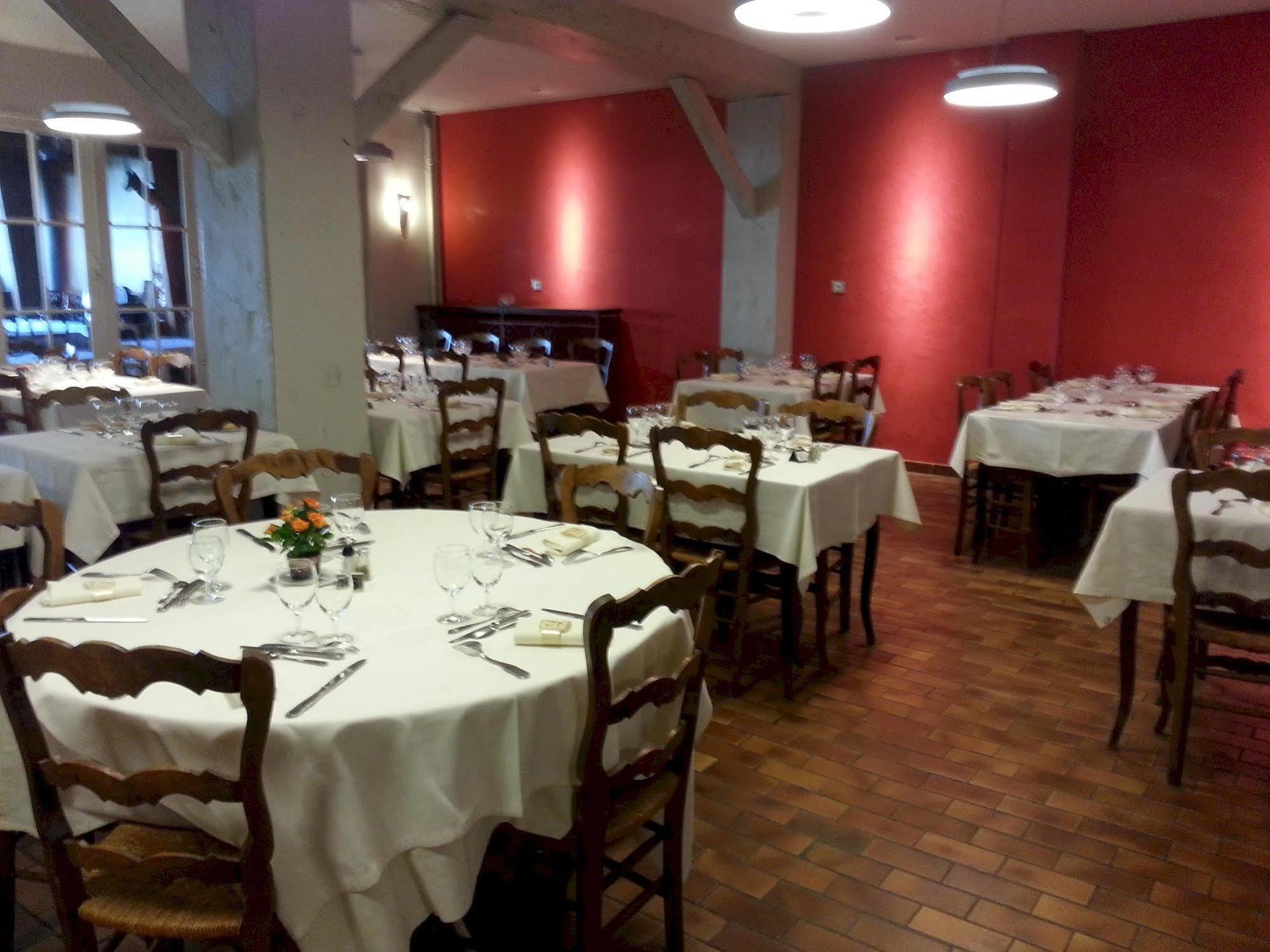 Restaurant De La Place 2* Montmort-Lucy
